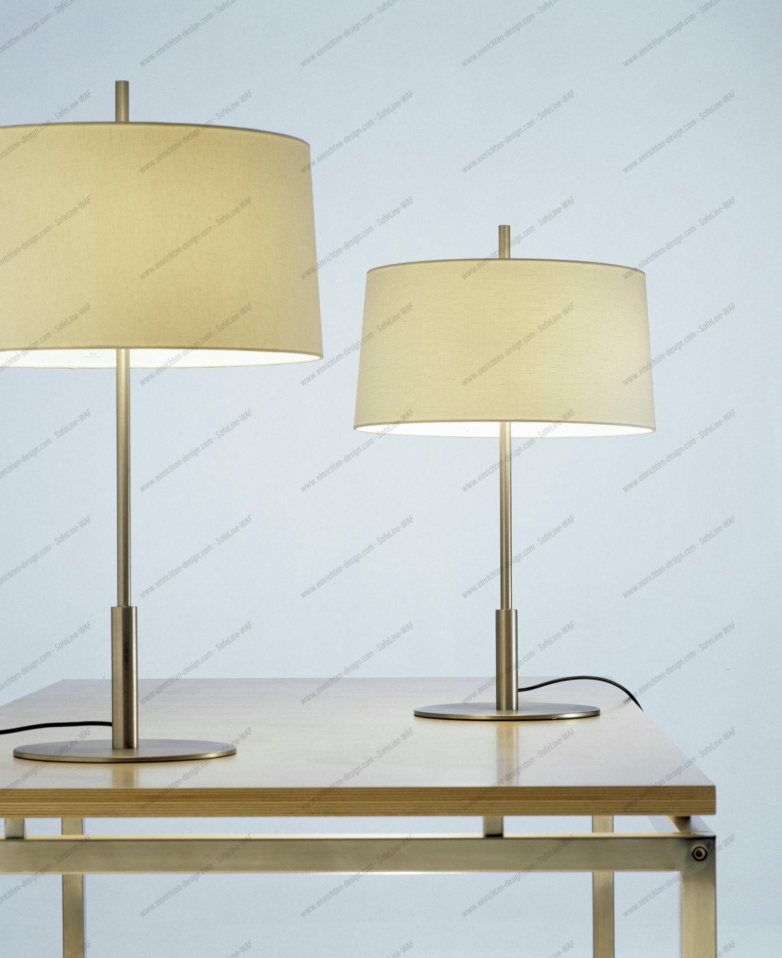 Diana Menor Table lamp Santa & Cole