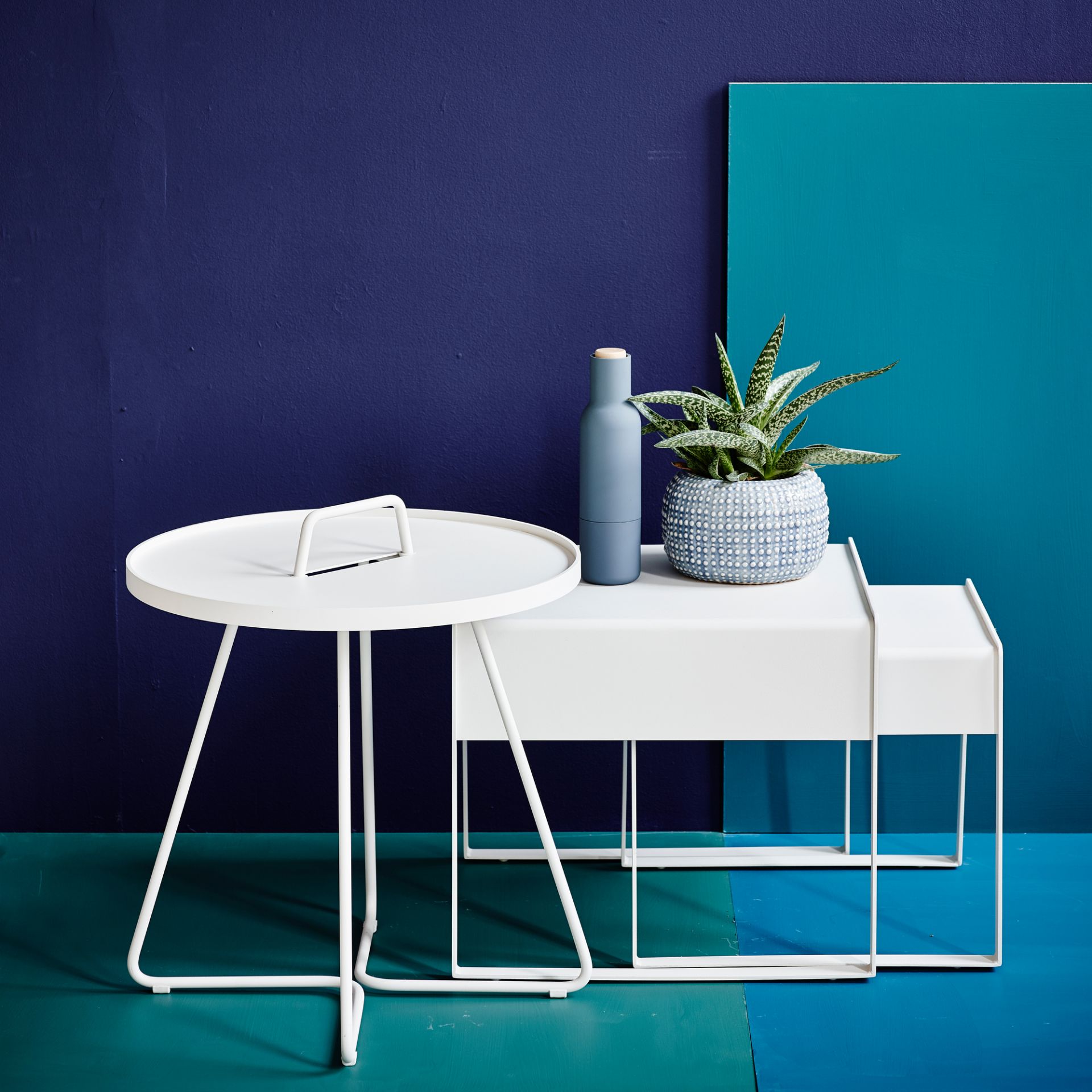 On-The-Move Outdoor side table large Cane-Line