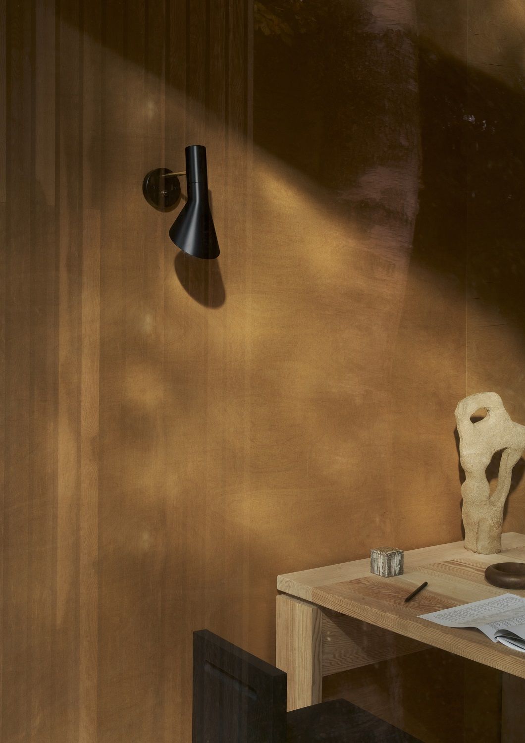 AJ Wall lamp Wall lamp brass Louis Poulsen 