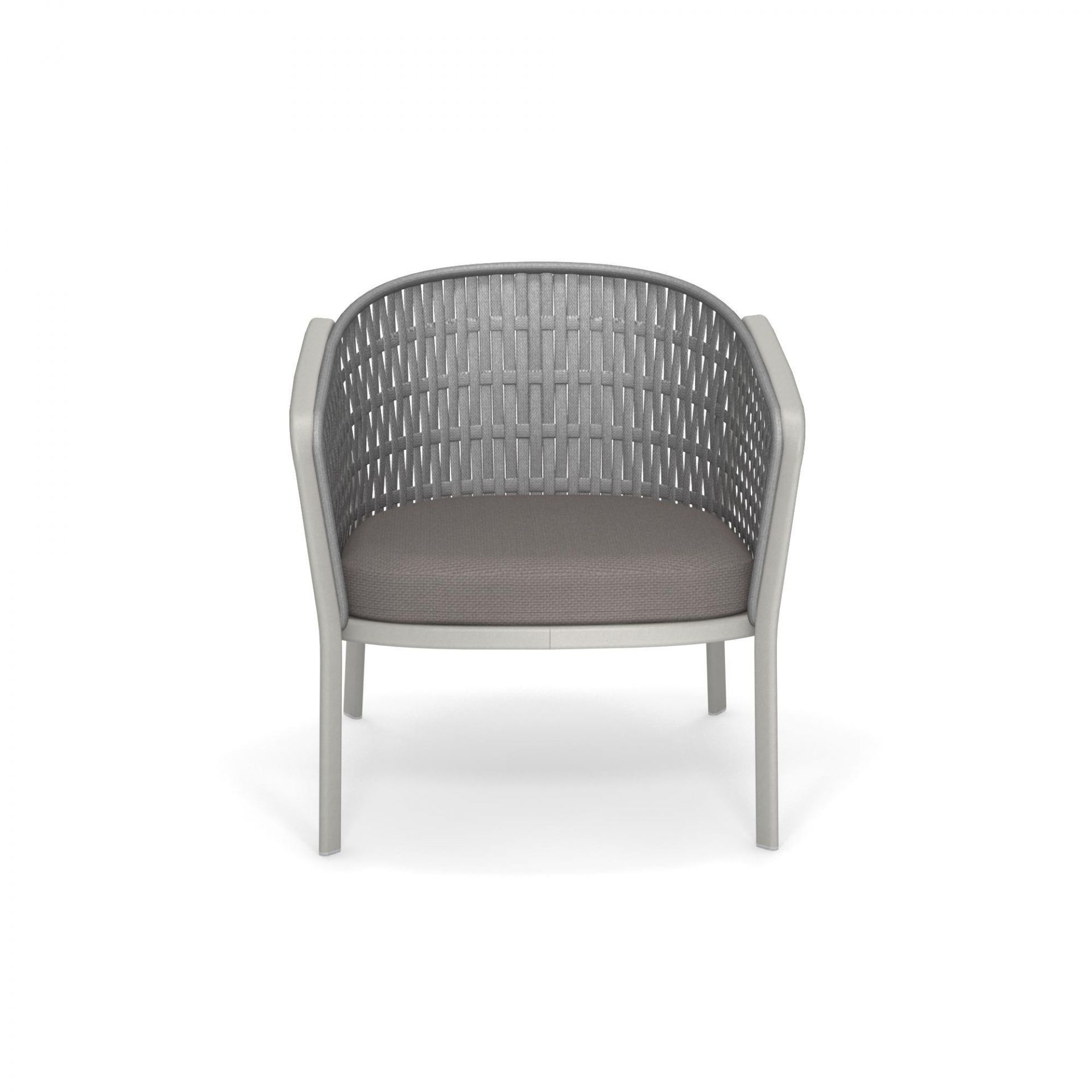 Grauer Loungesessel für den Außenbereich mit geflochtener Rückenlehne und grauem Sitzkissen. Gartenmöbel für Terrasse.