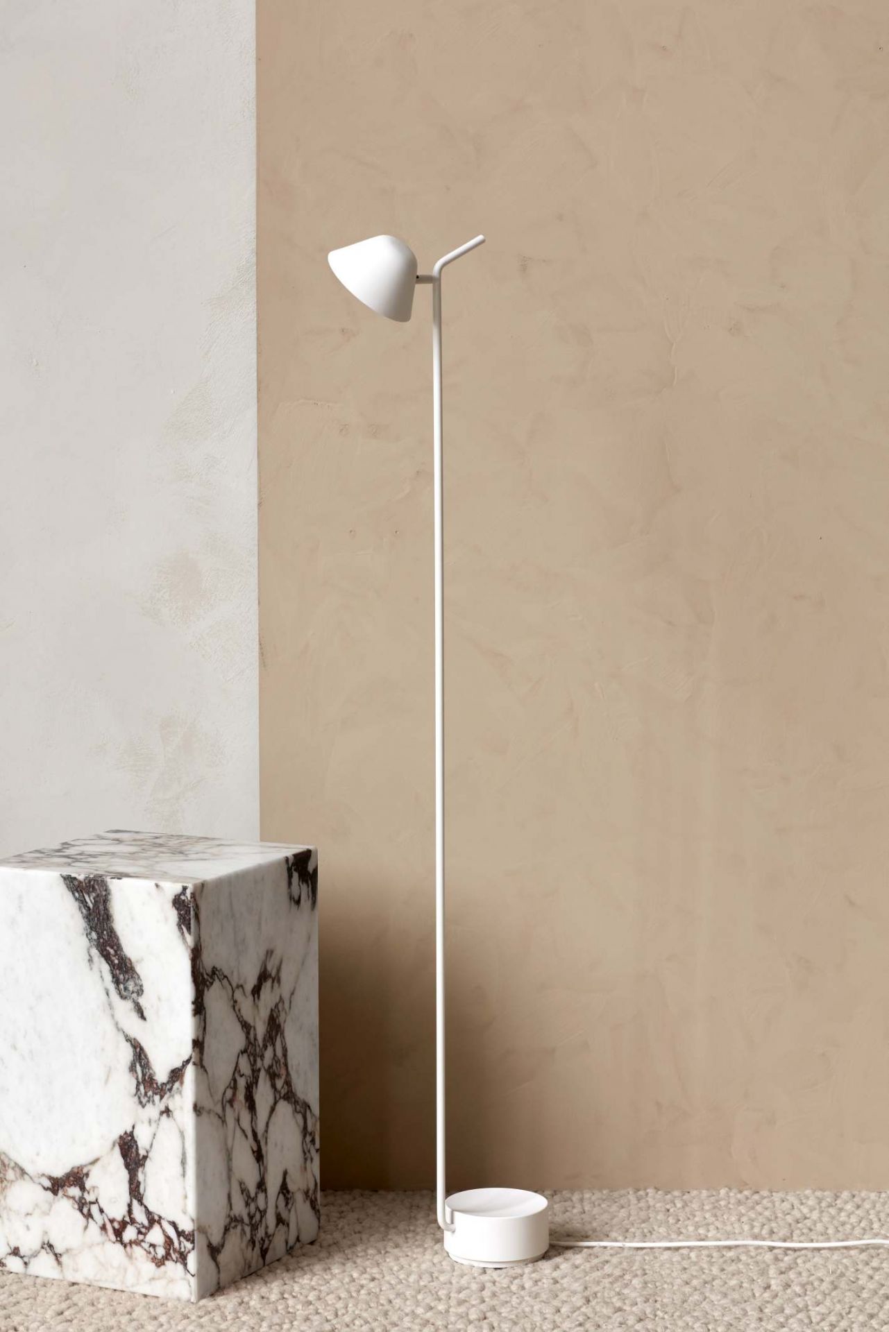 Peek Floor Lamp Audo White
