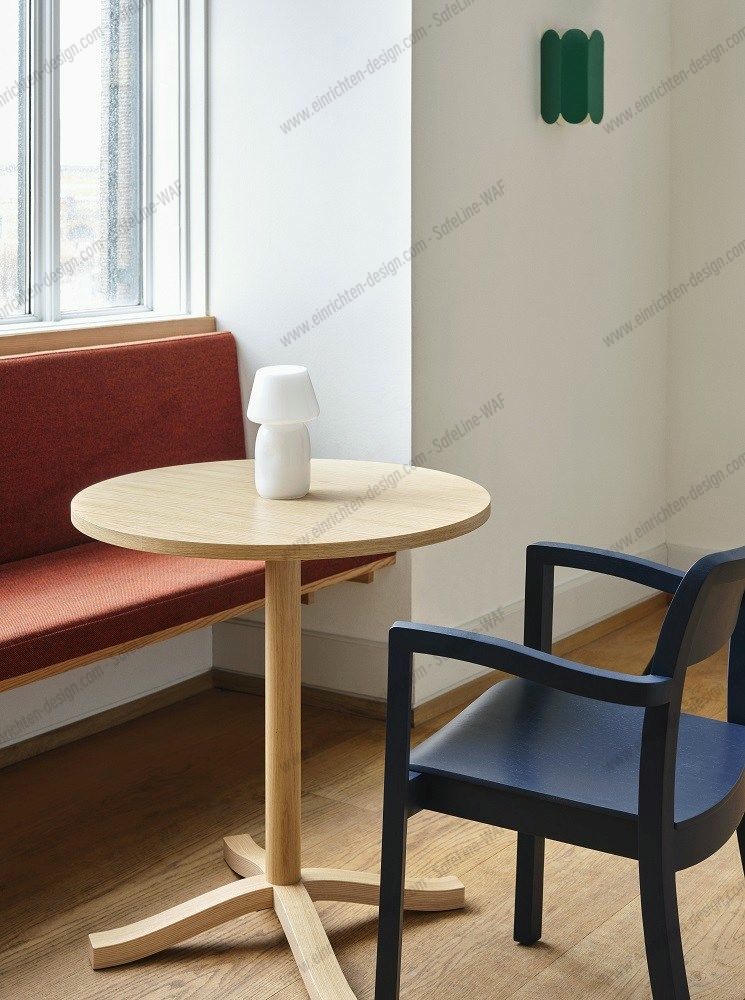 Pastis Table Hay