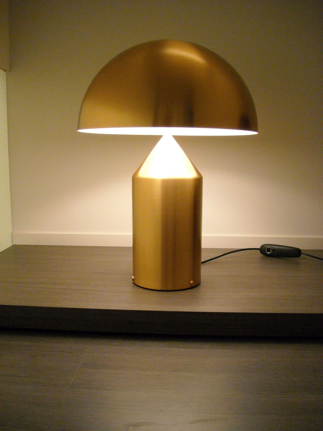 Atollo Table lamp Gold Oluce