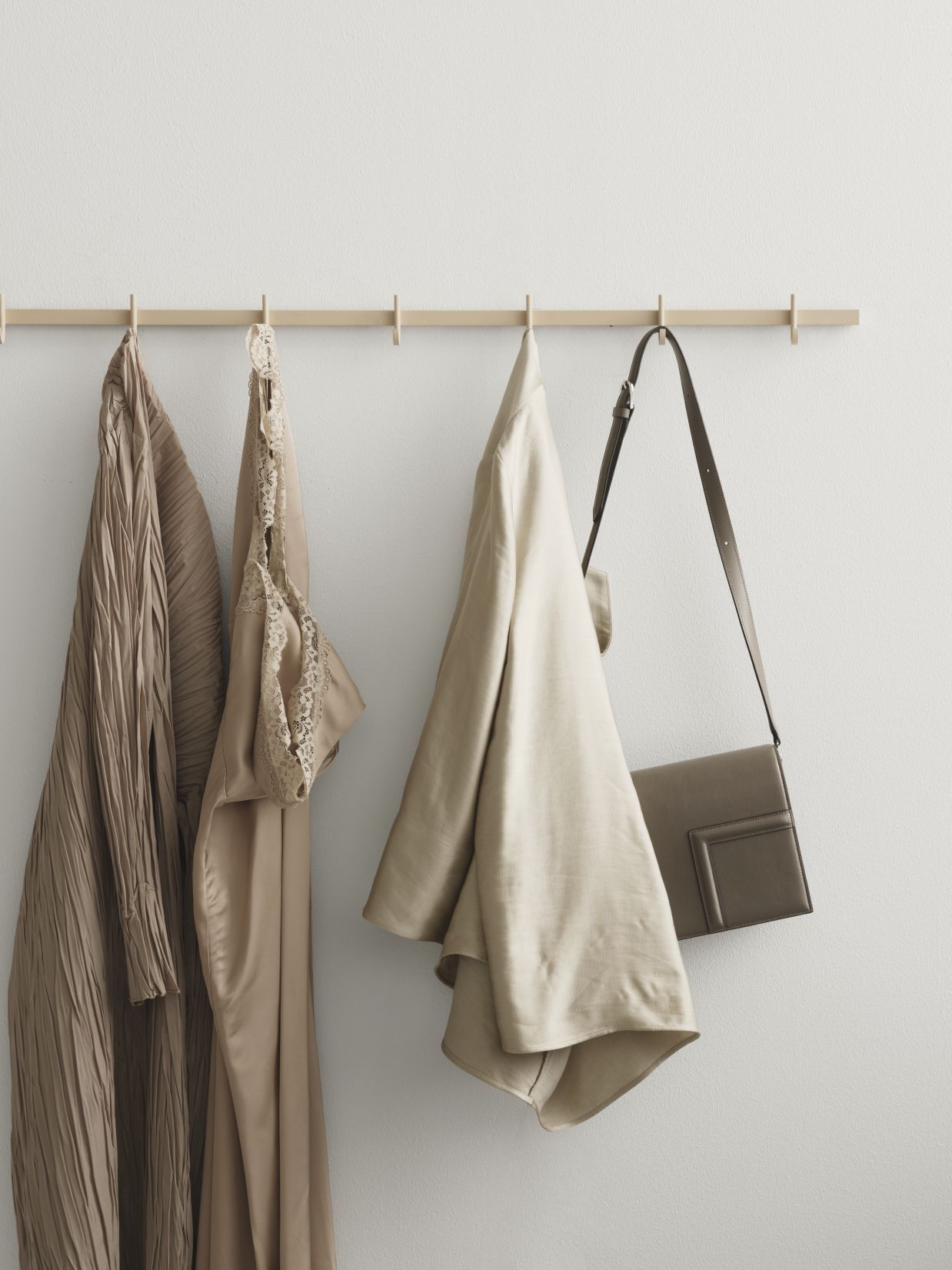 Relief hook rail W123cm white String Furniture