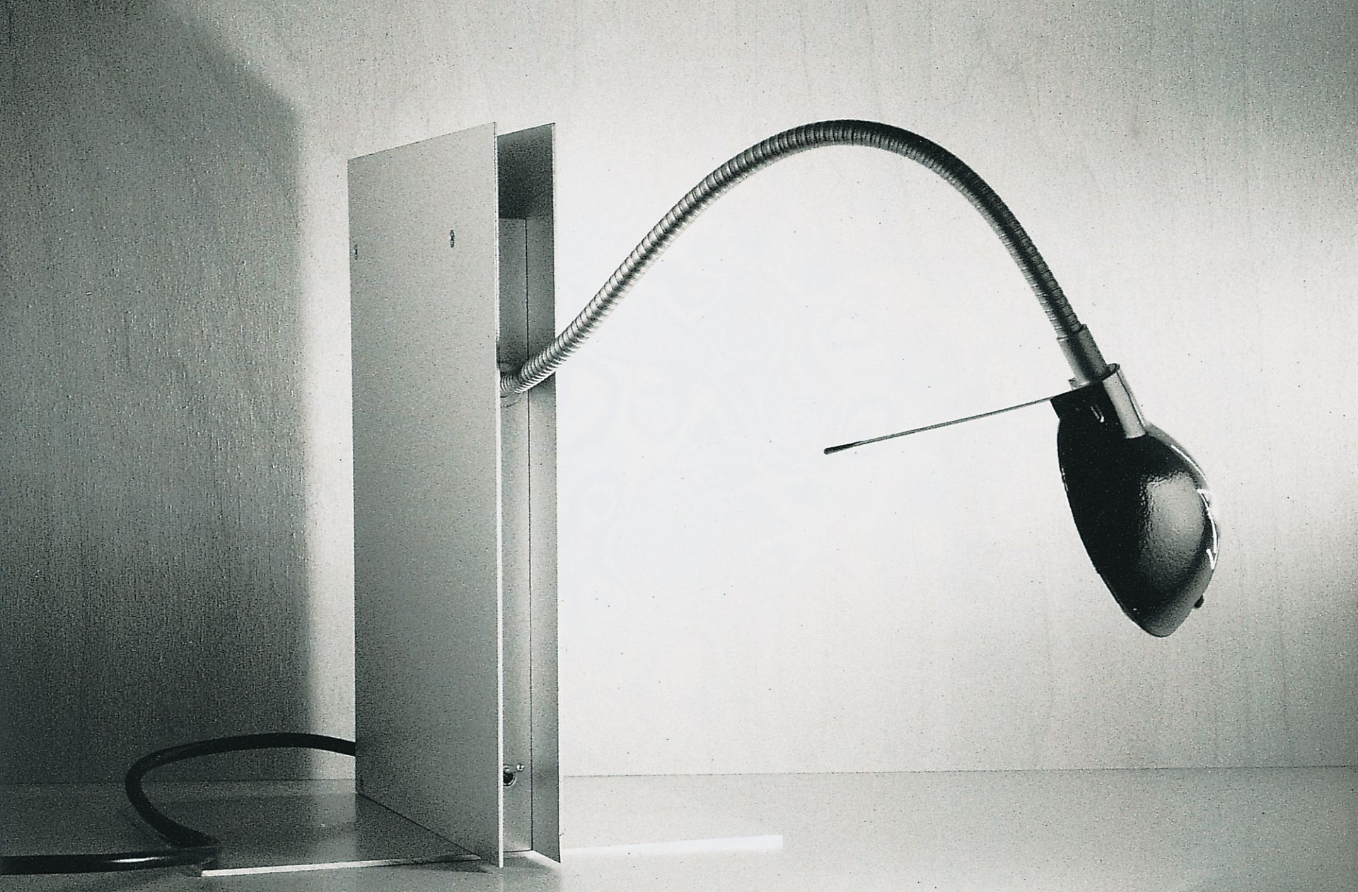 Oskar shelf lamp Ingo Maurer
