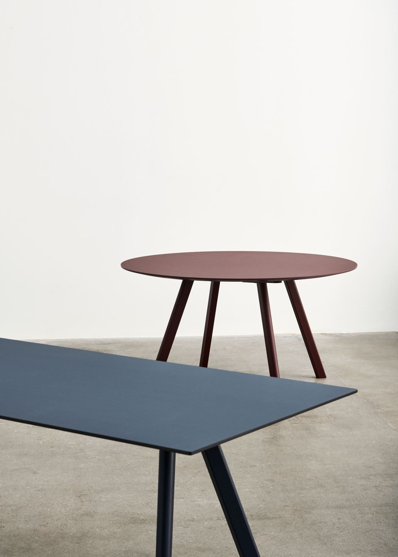 Copenhague Table CPH 25 Round table Ø 120 cm Hay 