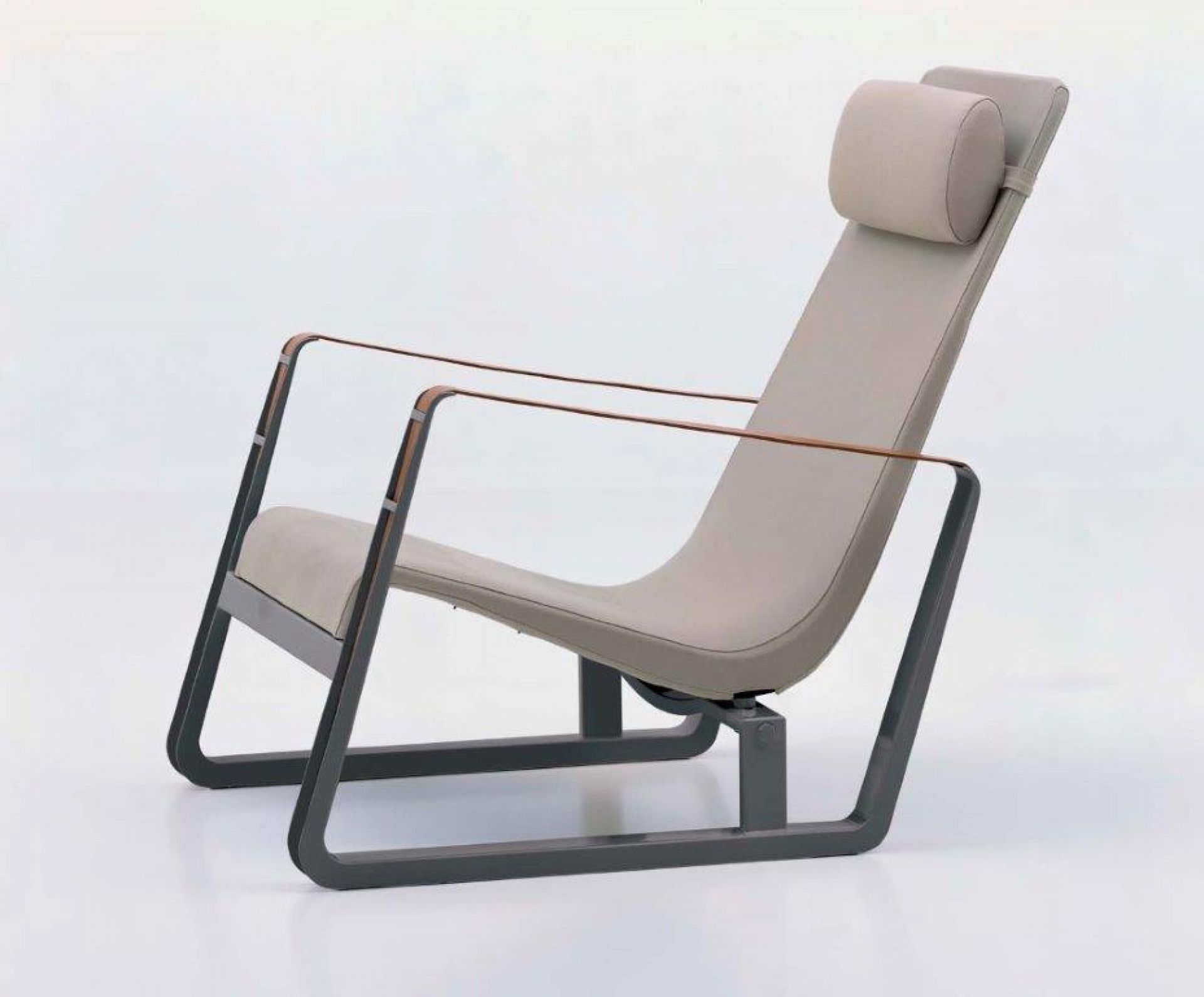 Cité Armchair Vitra
