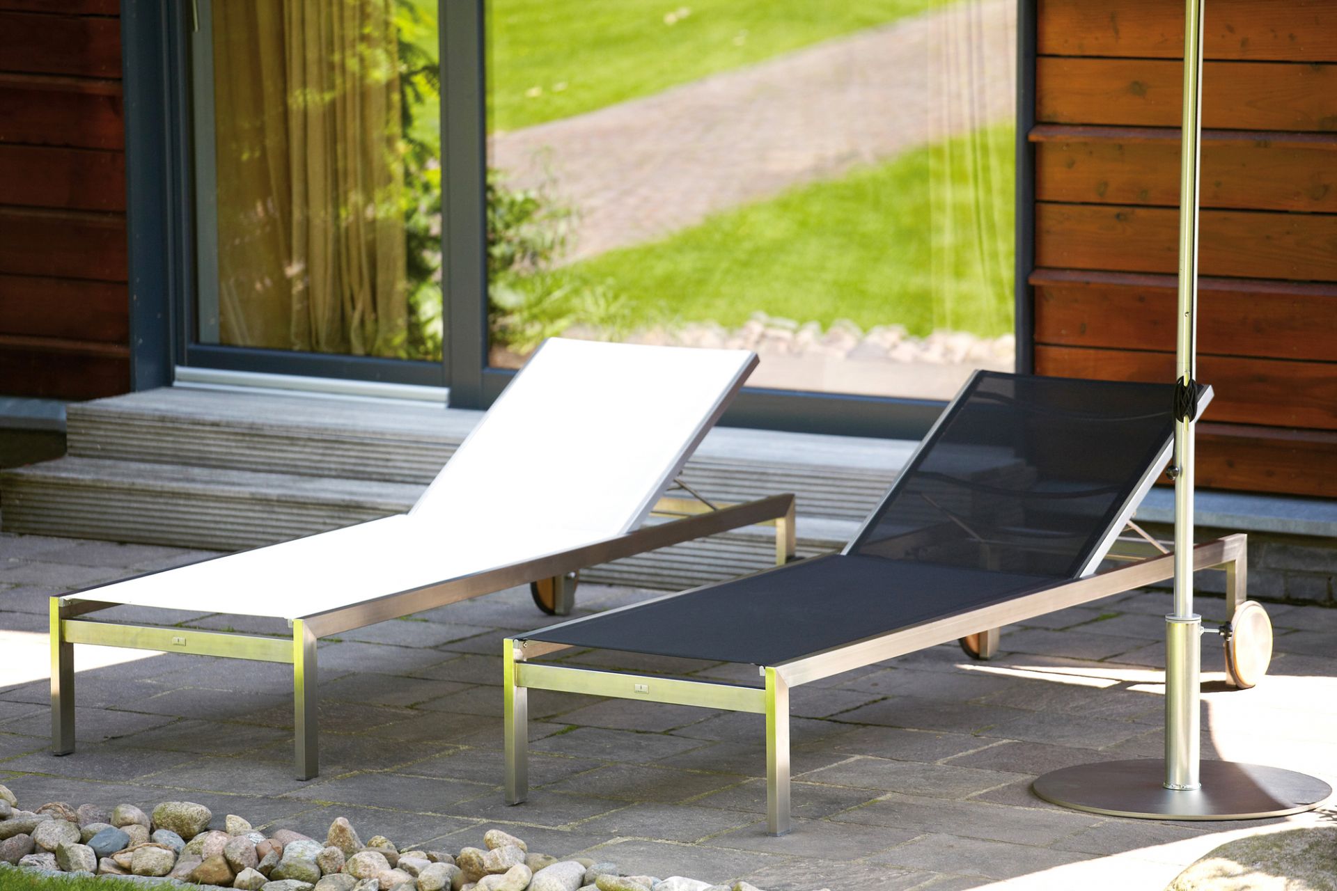 Luxury Sunbed Taupe Jan Kurtz