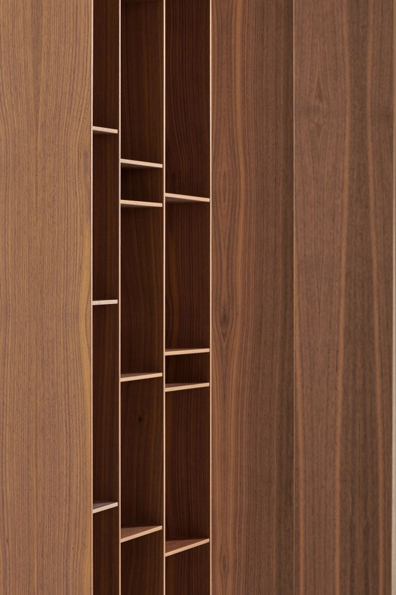 Random Wood Bookcase 3C MDF Italia