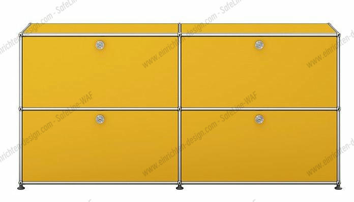 USM Haller Sideboard in Goldgelb mit vier Klappen und verchromtem Gestell.