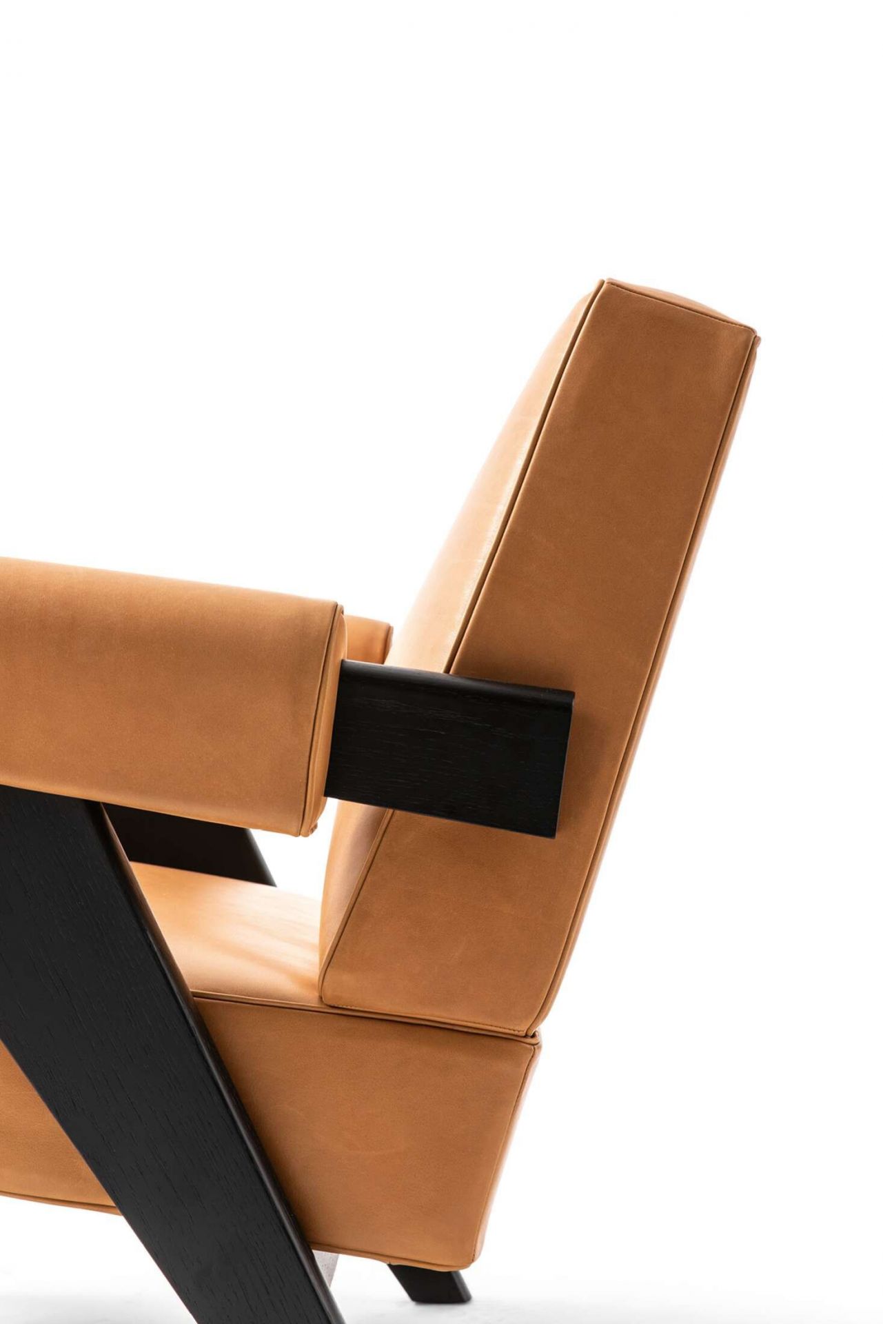 053 Capitol Complex Armchair Armchair Cassina