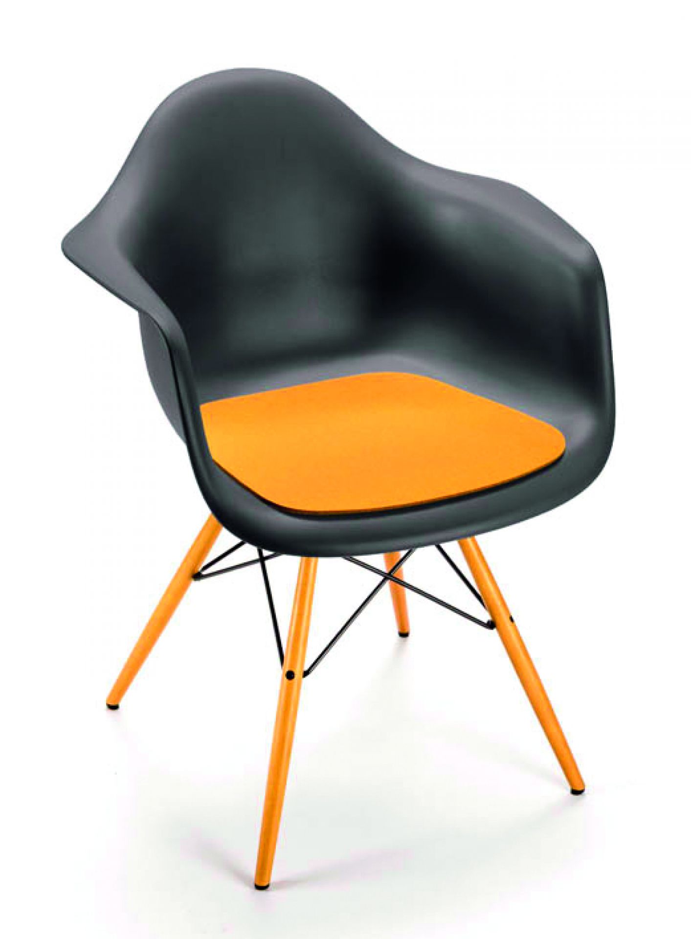 Seat cushion - felt cushion for Eames Plastic Arm Chairs (DAR / DAW), DAX Parkhaus Berlin