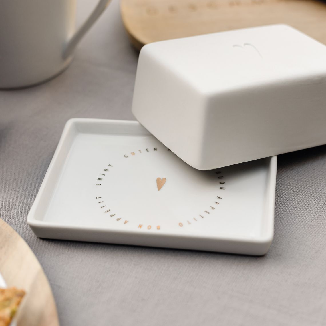 Bon appétit heart butter dish small wheels 