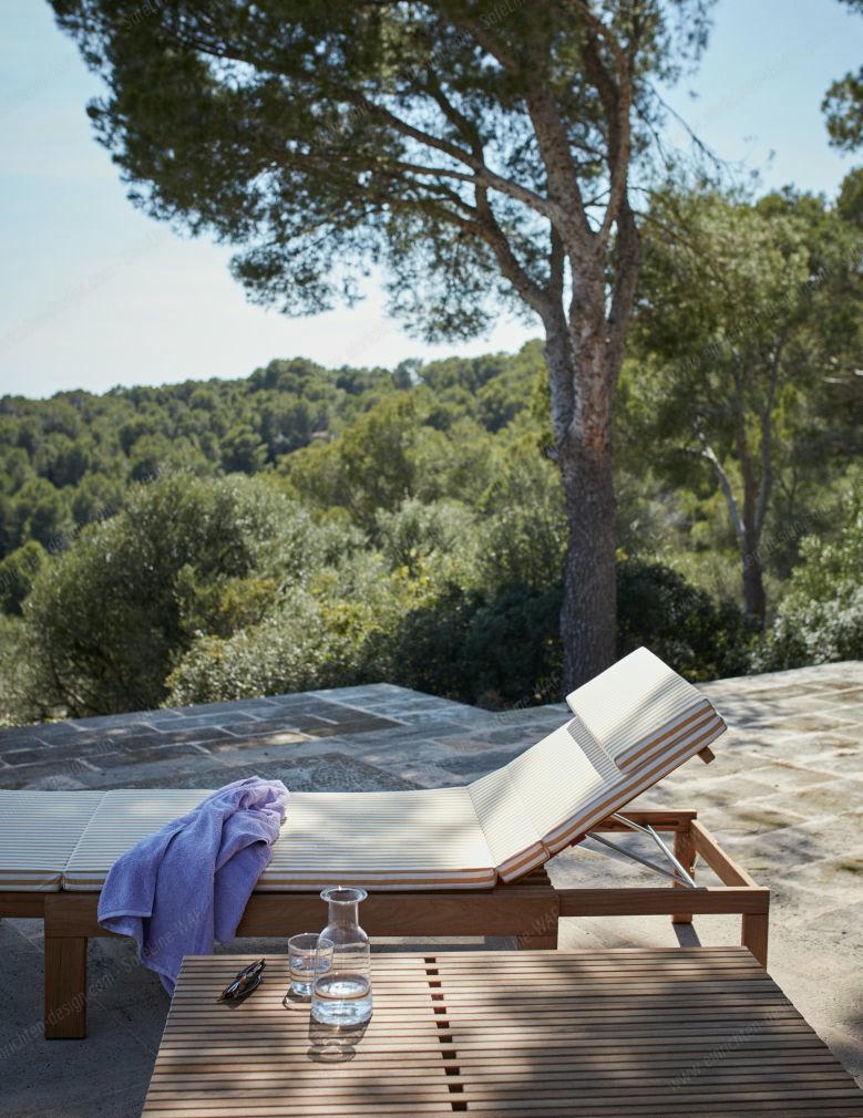 Riviera Sunbed Outdoor Skagerak by Fritz Hansen