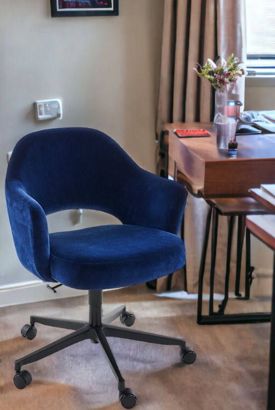 Saarinen Relax Conference Chair 5-Star Swivel Base with Armrest Knoll Interntional 