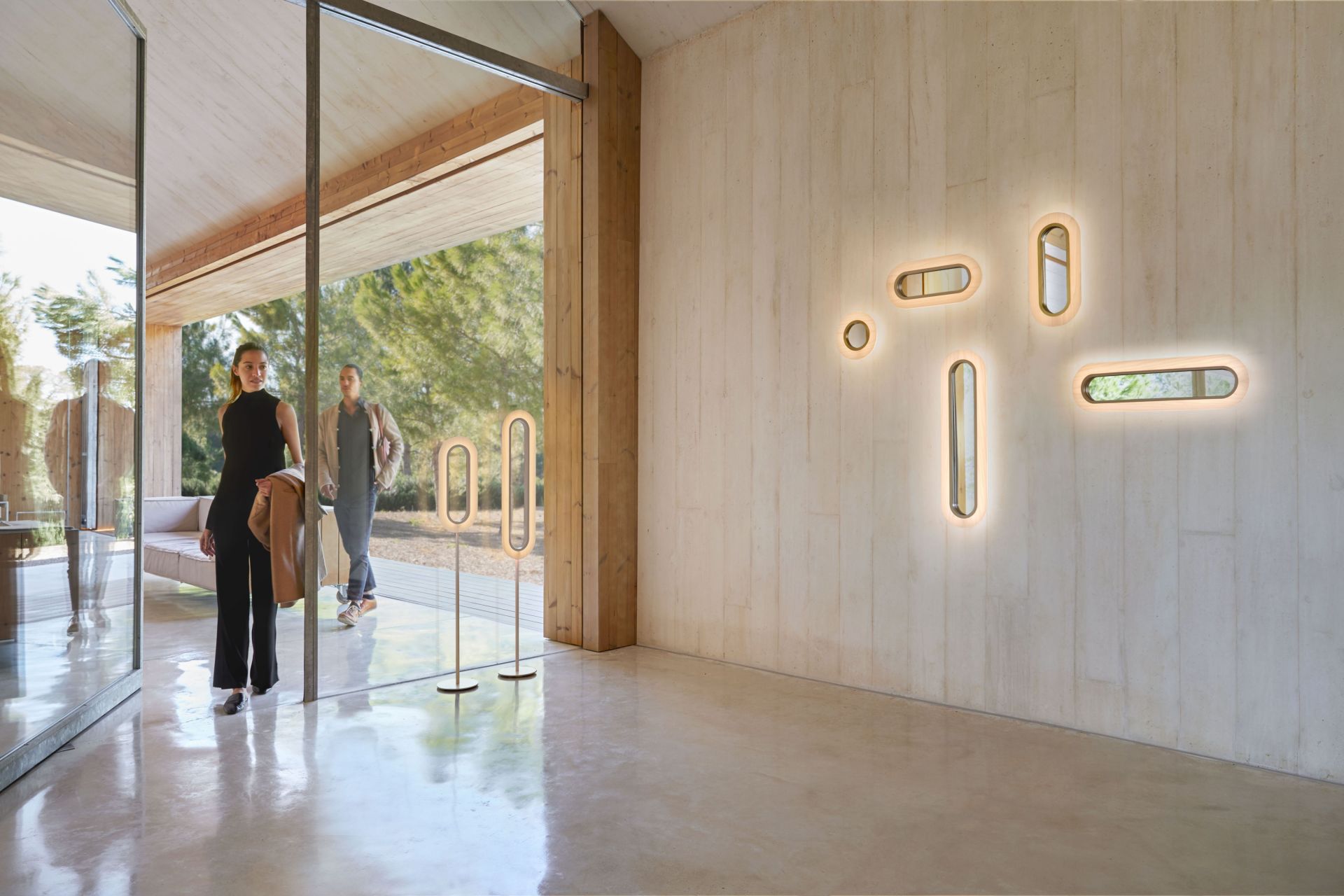 Lens LED Wall Lamp Superoval Metal Ring in Gold LZF Lamps