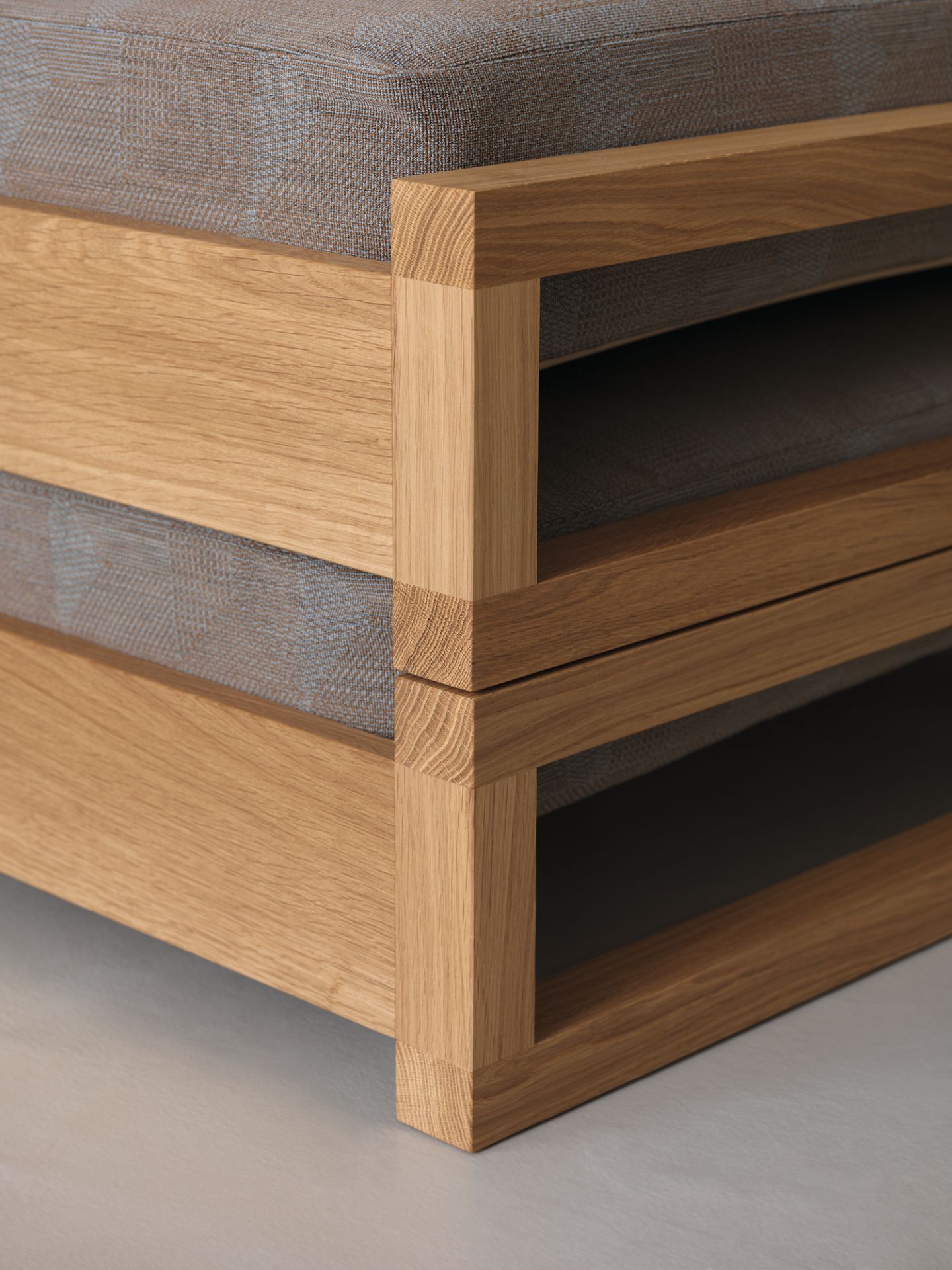 Guest 90 wood bed oak Zeitraum