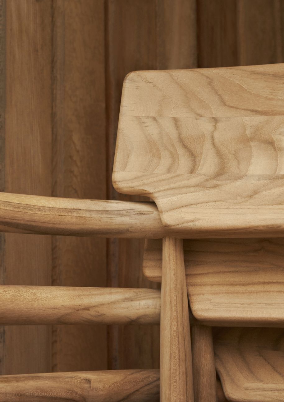E008 Embrace Outdoor Chair Carl Hansen & Søn