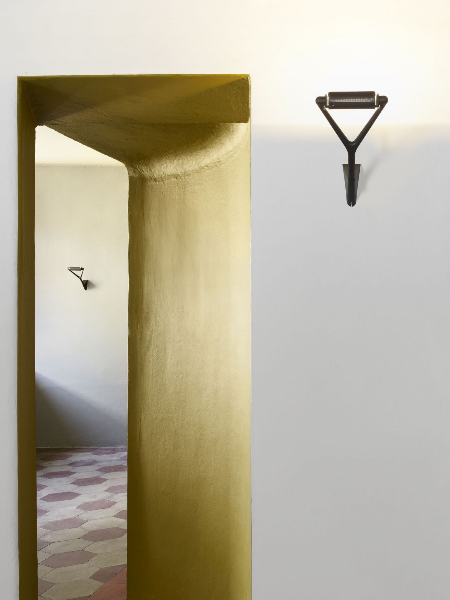 D15NA1 Lola Wall Lamp Luceplan