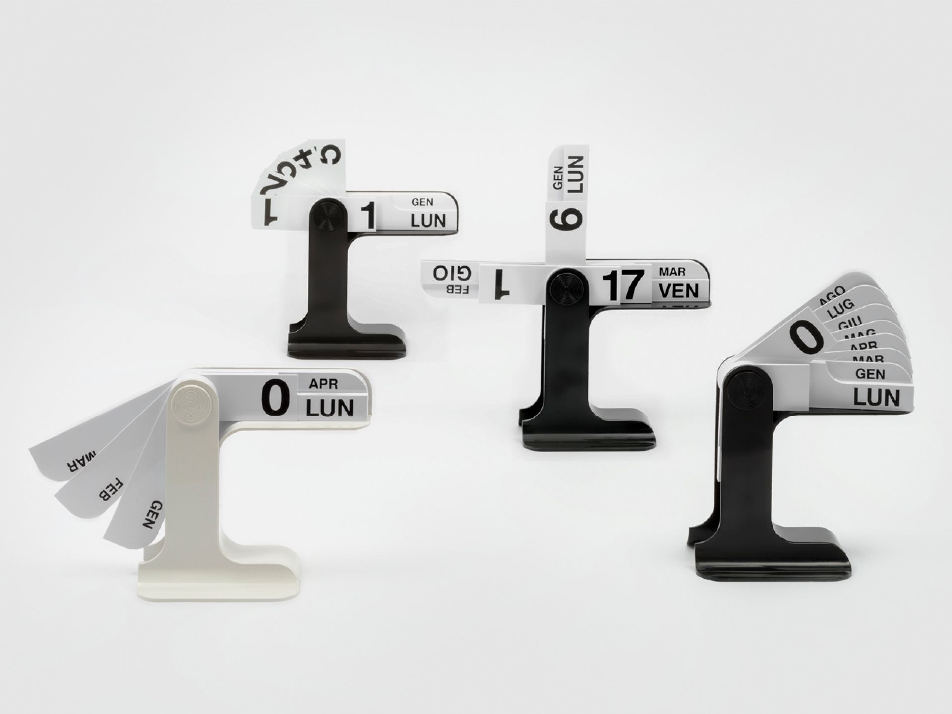 Timor Perpetual table calendar Danese Milano german black