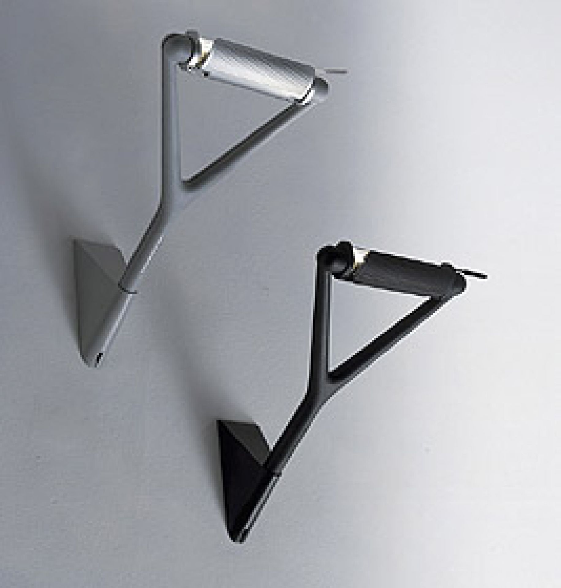 D15NA1 Lola Wall Lamp Luceplan