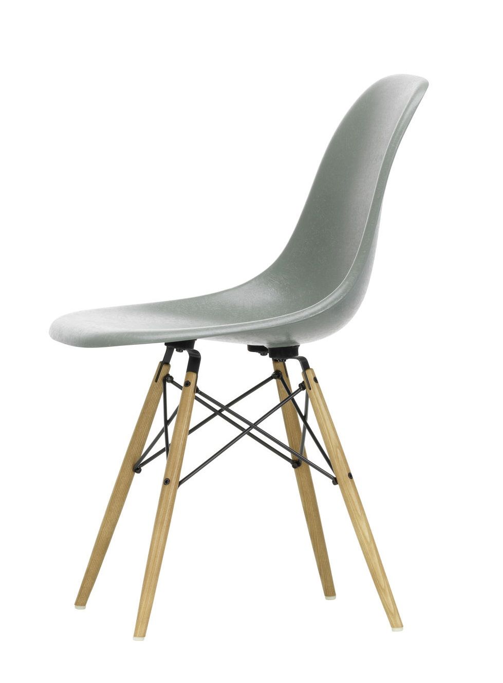 Eames Fiberglass Chair DSW Chair Vitra 