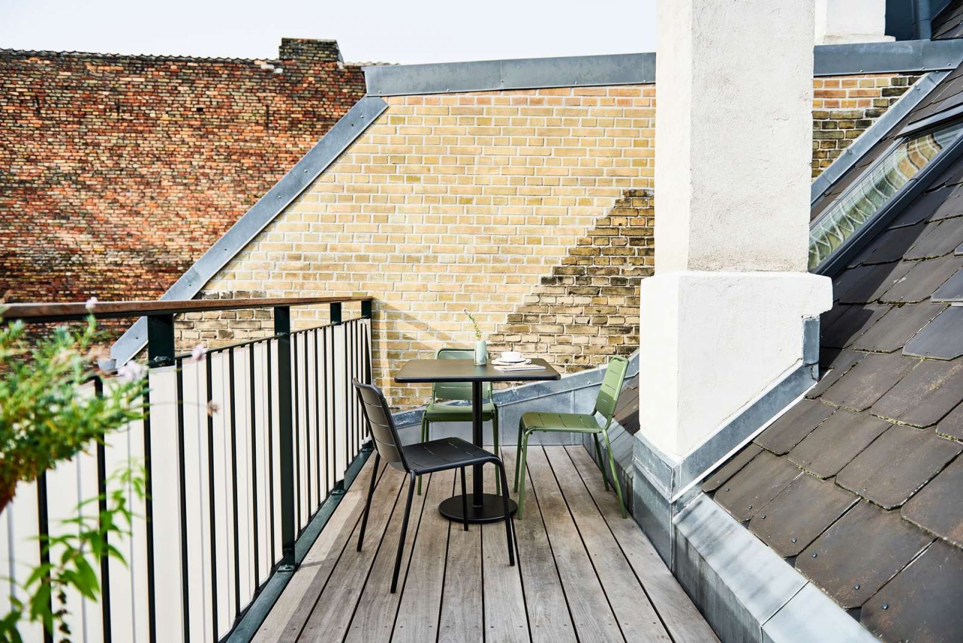 Copenhagen Outdoor City Chair set of 2 lava gray Cane-Line