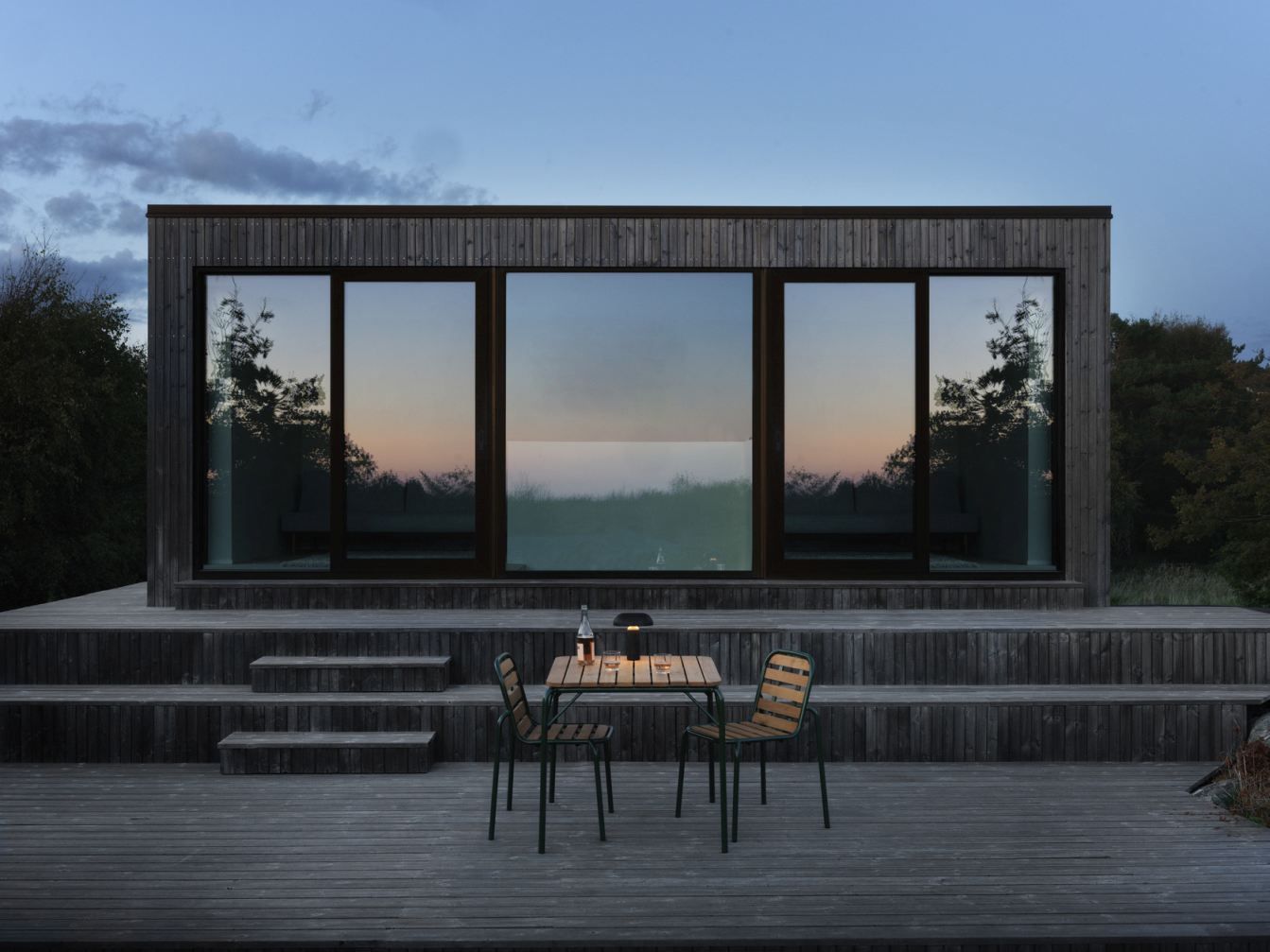 Vig Table 90 x 200 cm Table Outdoor Normann Copenhagen  