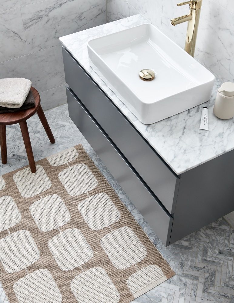 Sten Plastic carpet 70x100 cm Pappelina Ochre/Vanilla