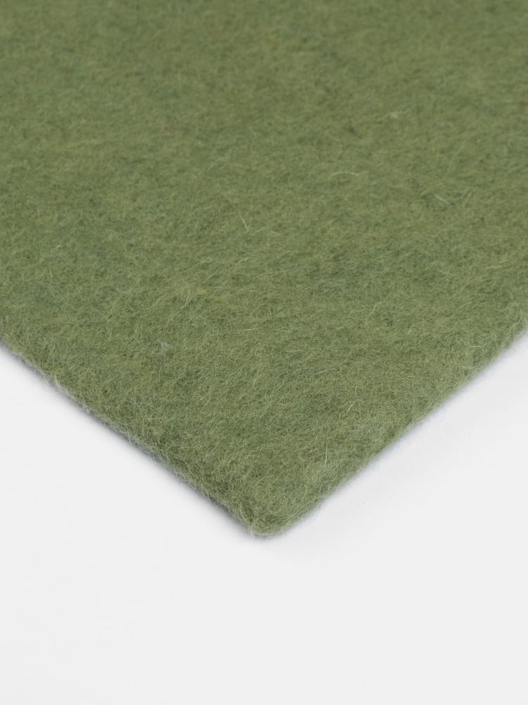 Mono Rectangular Felt Rug 160 x 230 cm myfelt  Kaspar (green)