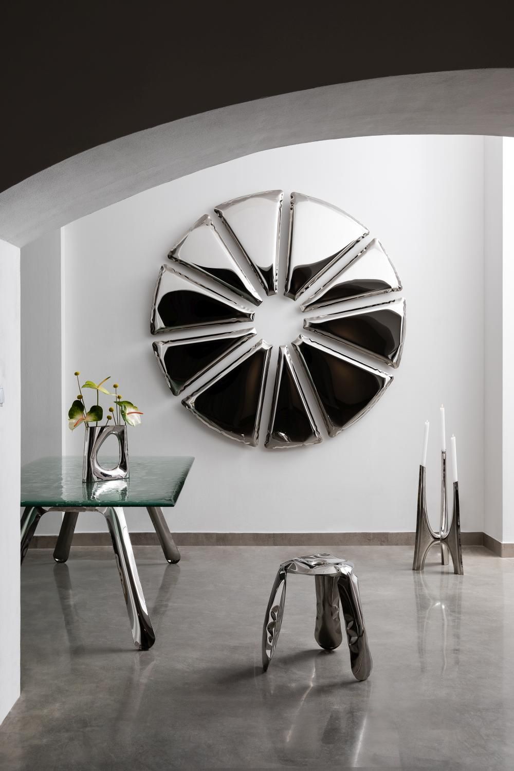 Nucleus mirror Zieta