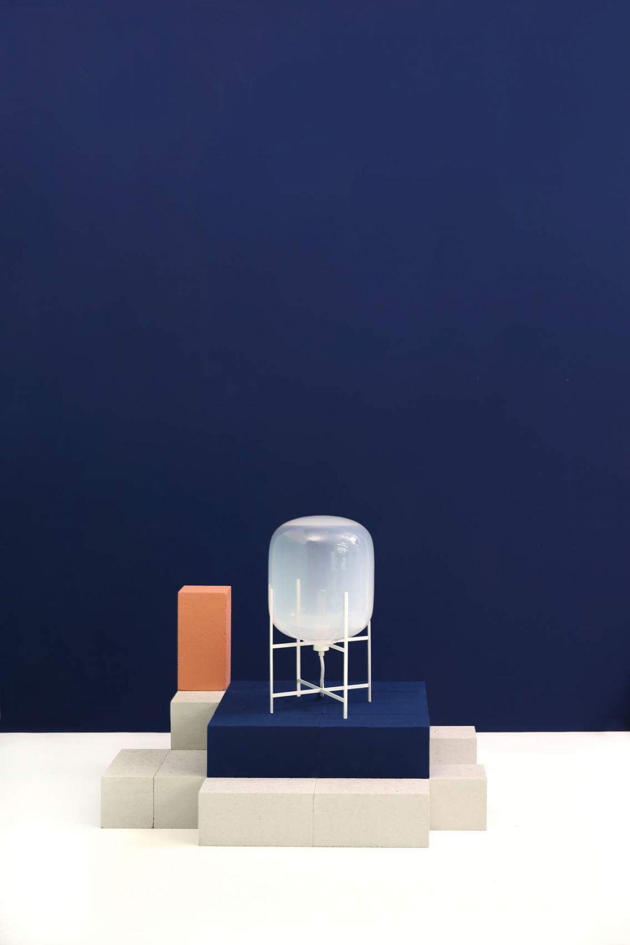 Oda Small table lamp Pulpo