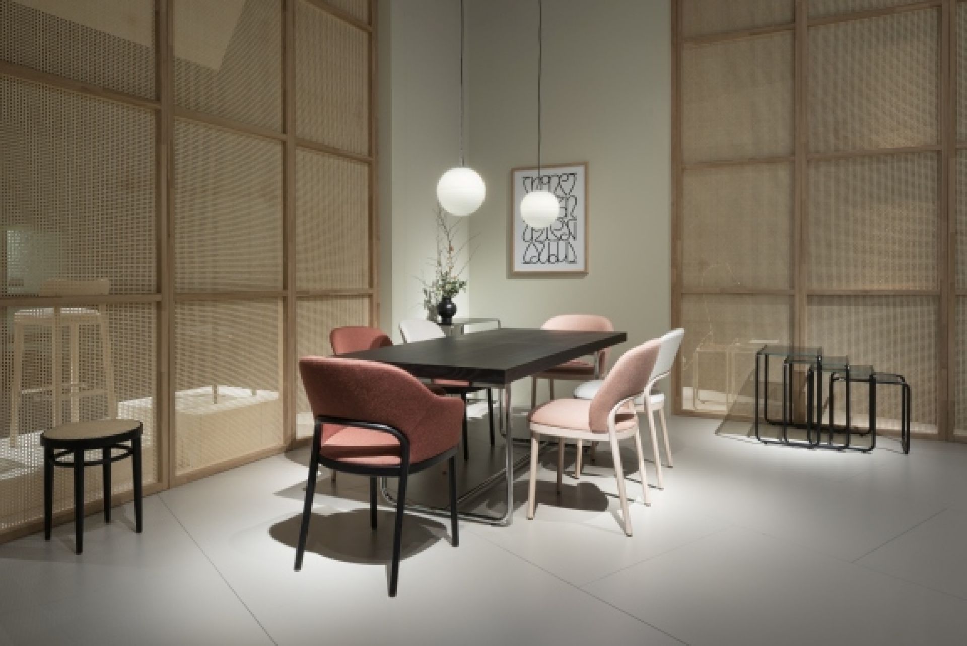 520 P Upholstered chair Thonet