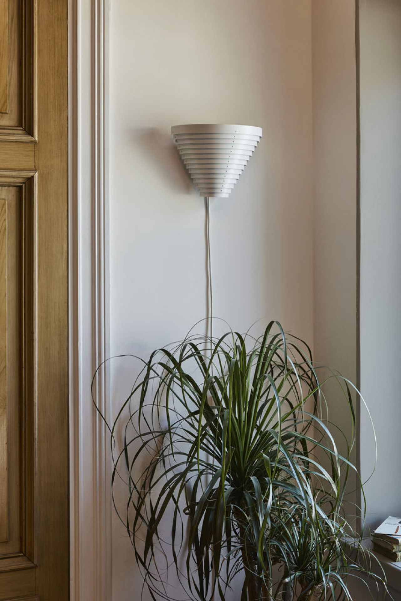 A910 wall lamp Artek