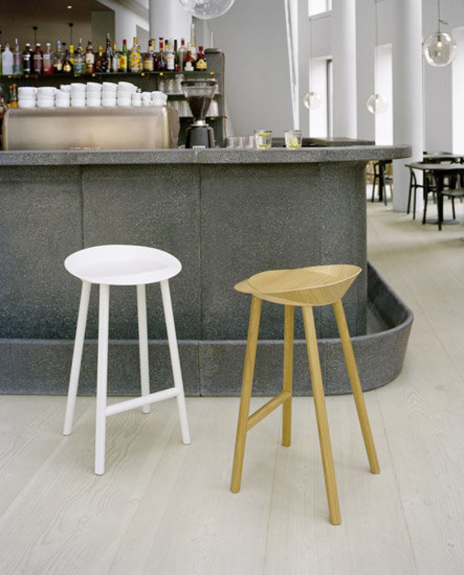 ST10 Jean Stool e15