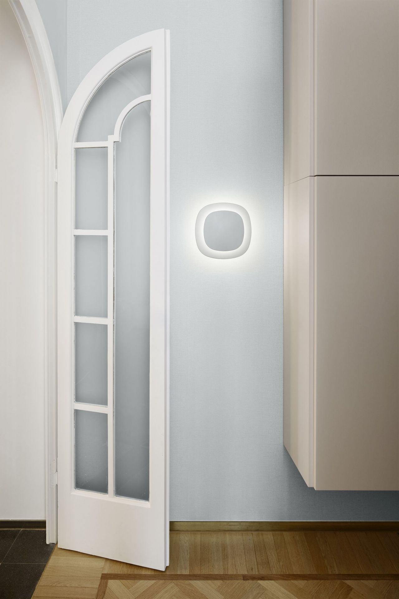 D85 Luthien Wall lamp Luceplan