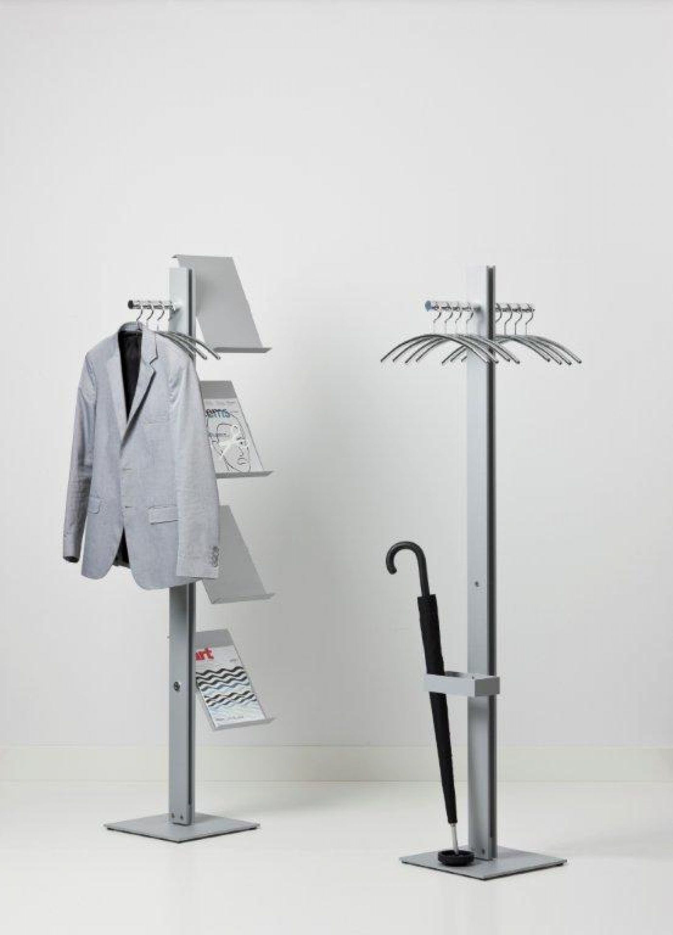 Standfree B coat stand with brochure display Cascando