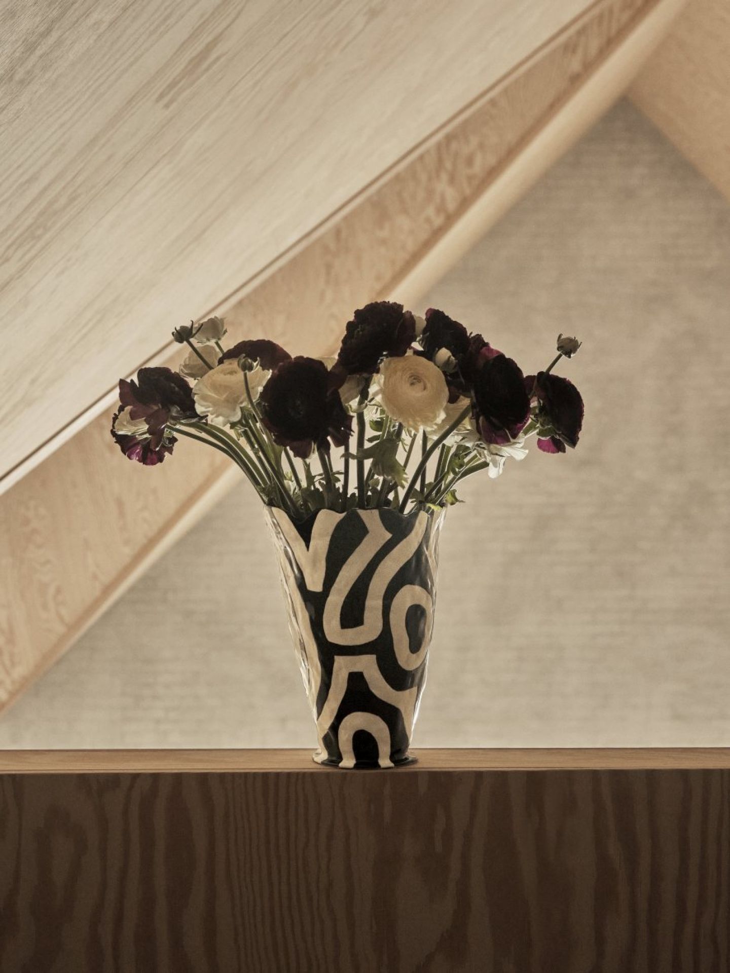 Jessica Hans Shadow Vase Hay SINGLE PIECES