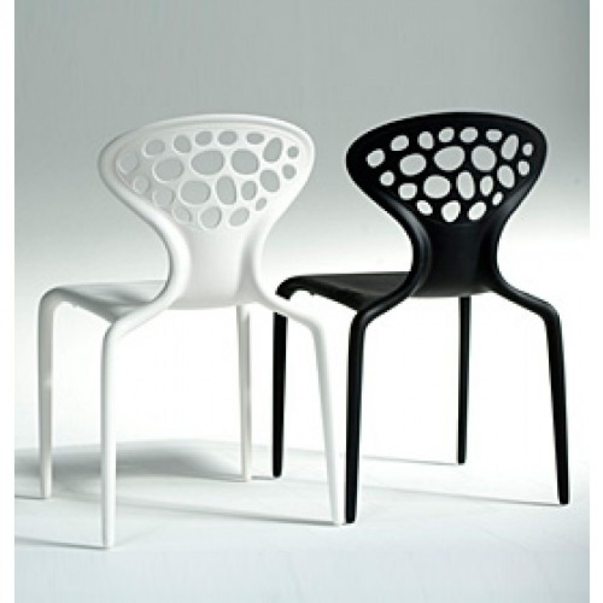 Supernatural chair perforated back set of 4 Moroso