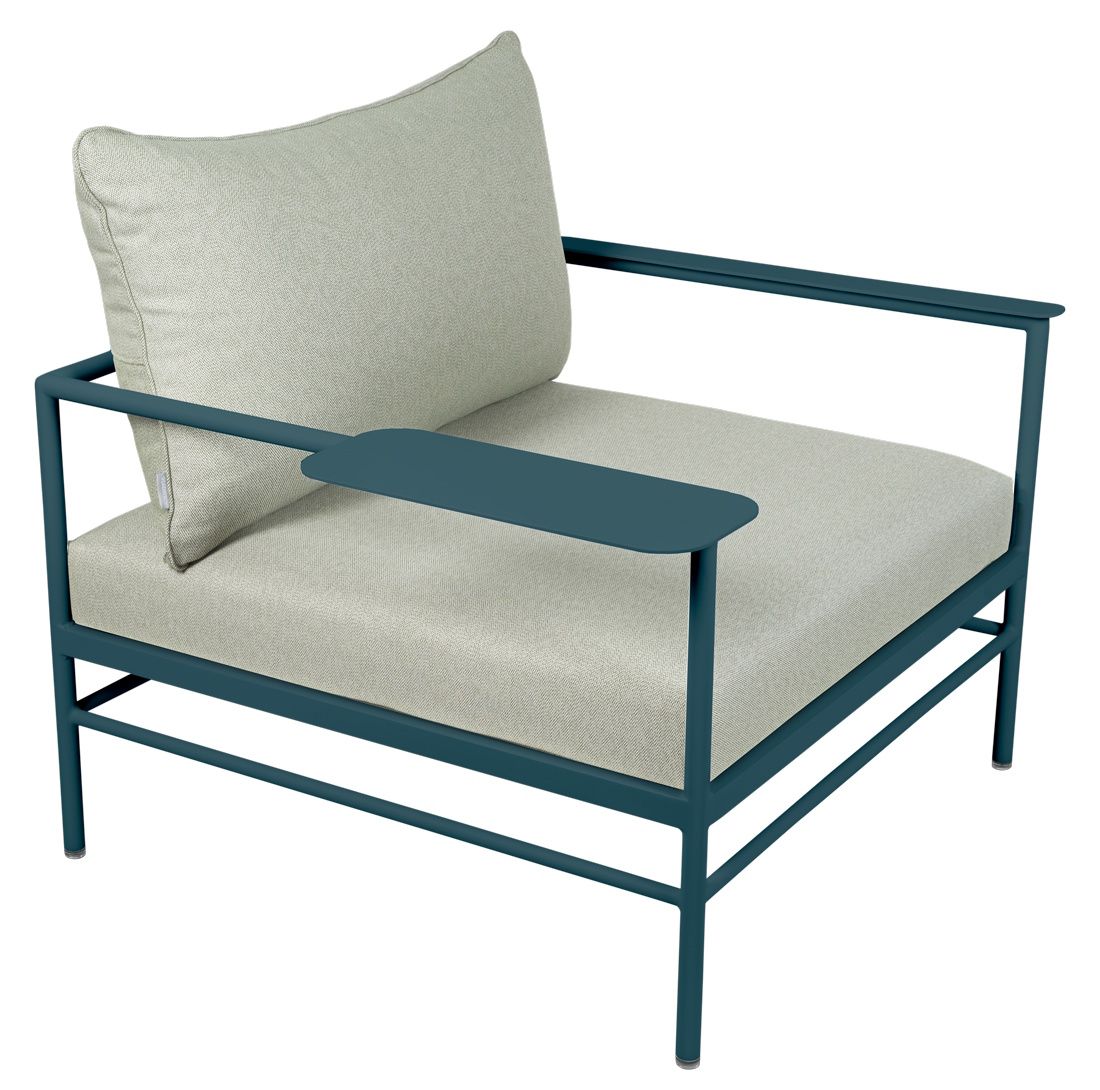 Rivage lounge chair with armrests Outdoor Fermob