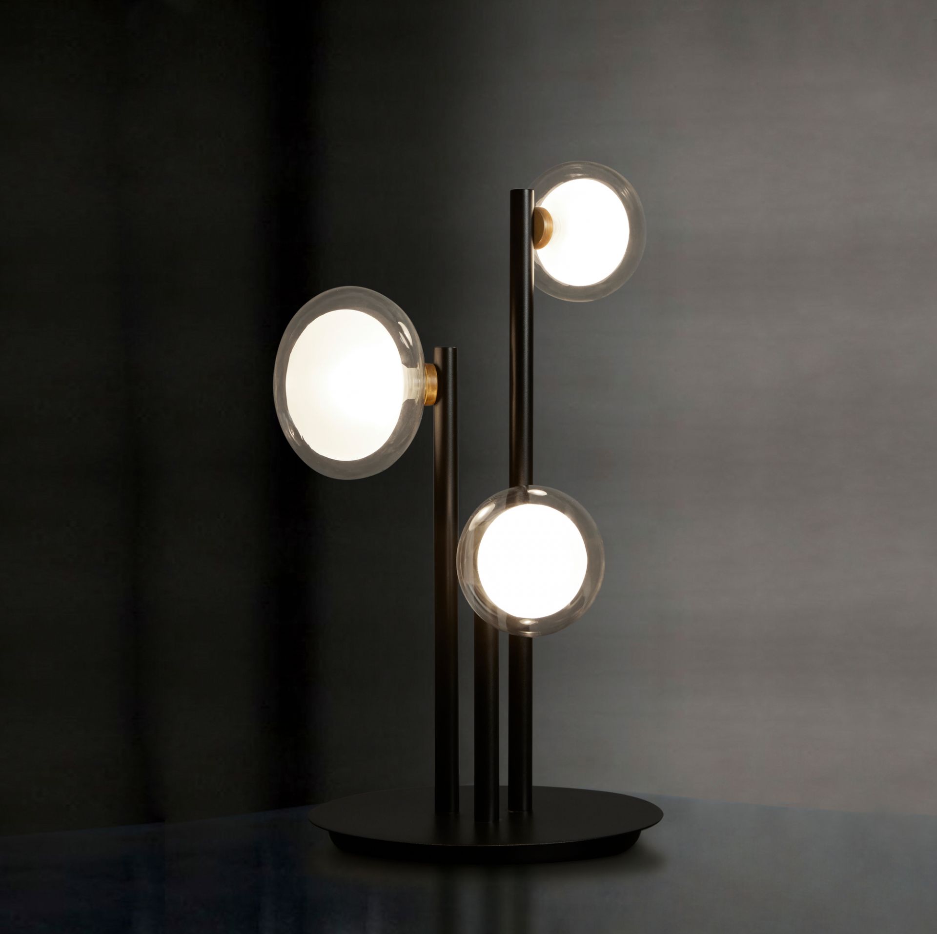 Nabila 552 33 table lamp Tooy