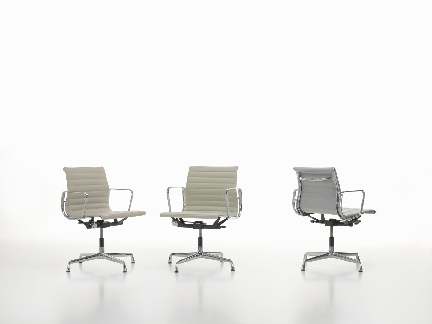 Aluminium Chair EA 131 / EA131 Chair Vitra