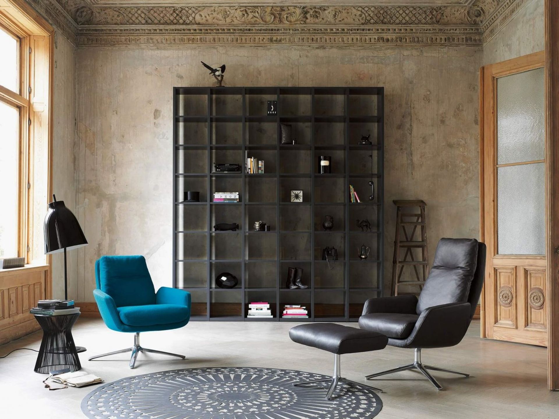 Cordia revolving chair low back Cor