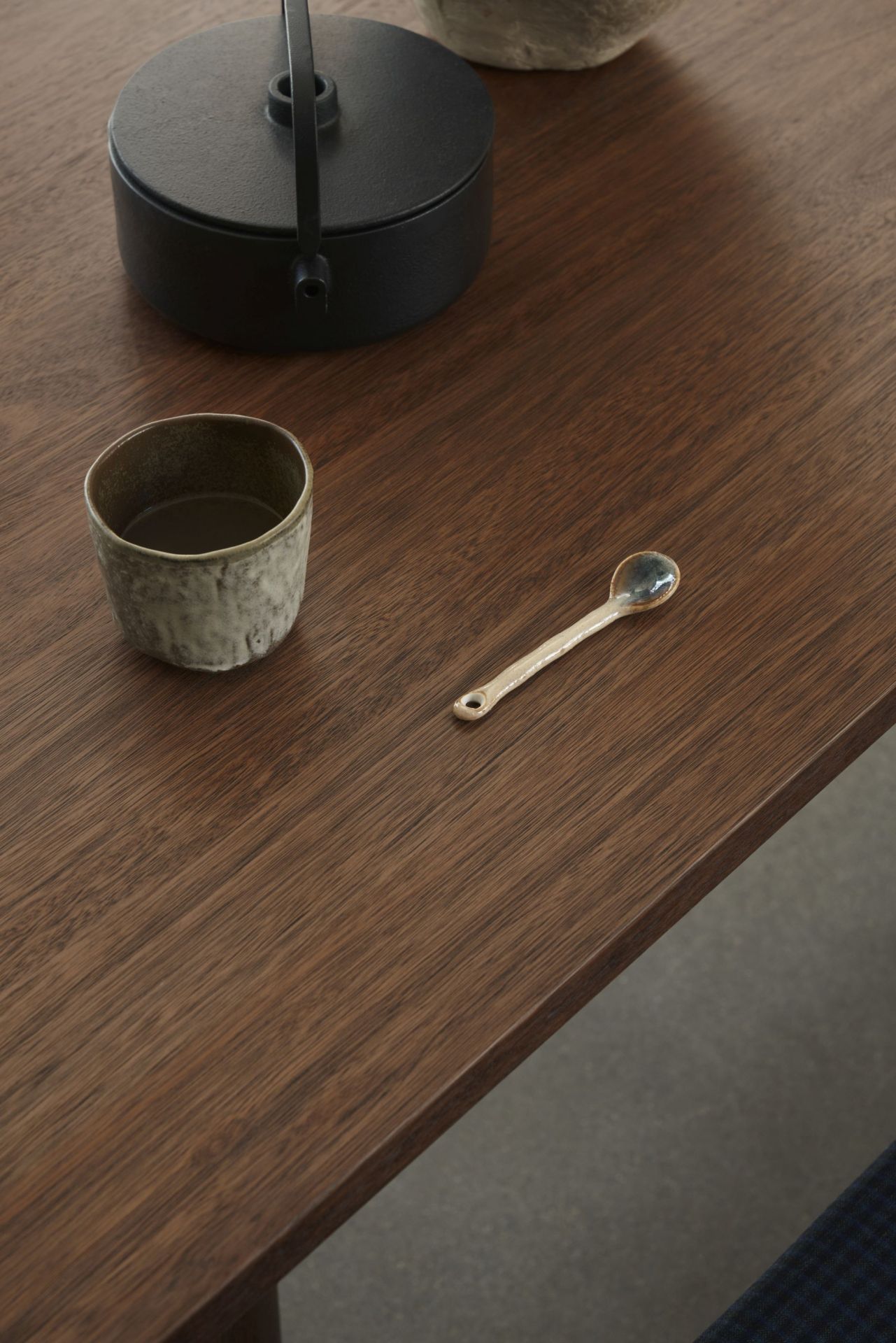 Asserbo Series Table Dark Oiled Eucalyptus Carl Hansen & Søn