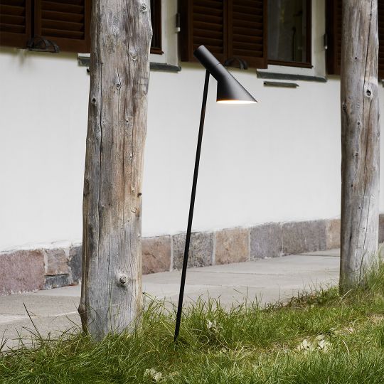 AJ Garden Bollard Light Long Louis Poulsen