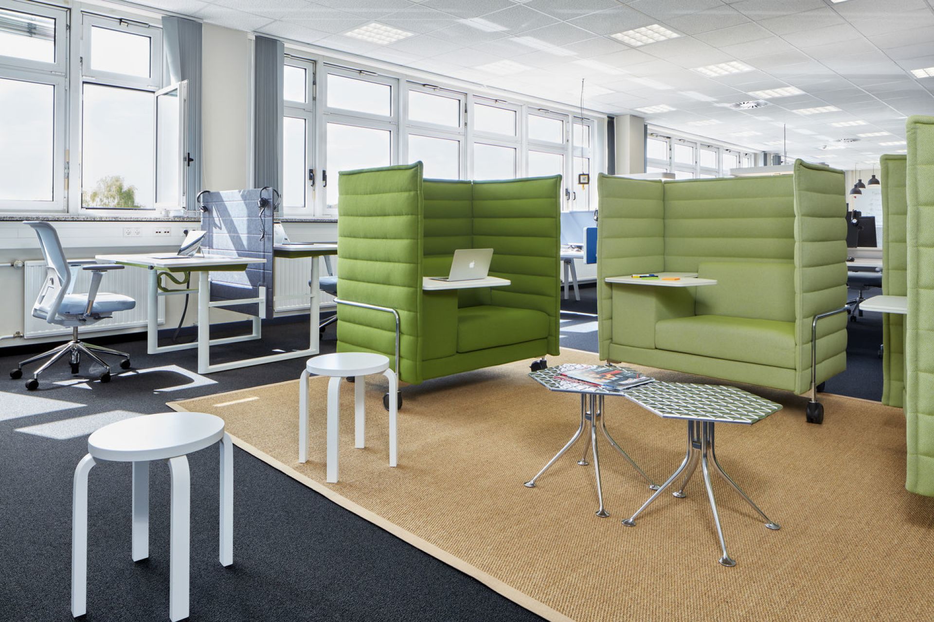 ID Chair - ID Mesh with Lumbar support Office Swivel Chair Vitra