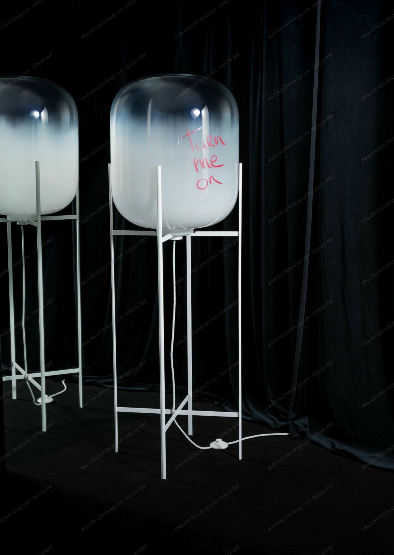 Oda Big floor lamp moonlight white - frame white Pulpo Oda Big floor lamp moonlight white - frame white Pulpo