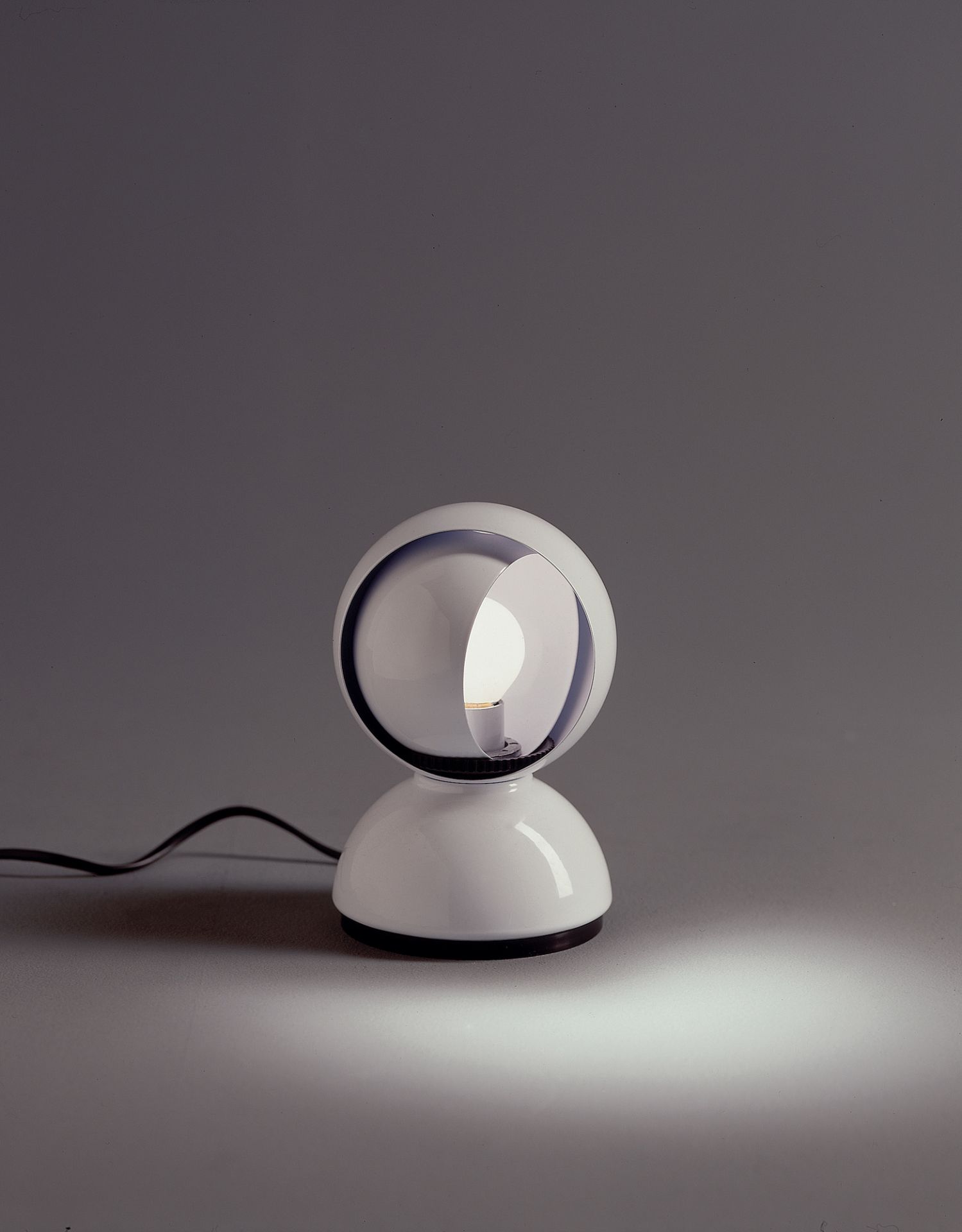 Eclisse Table/Wall lamp Artemide