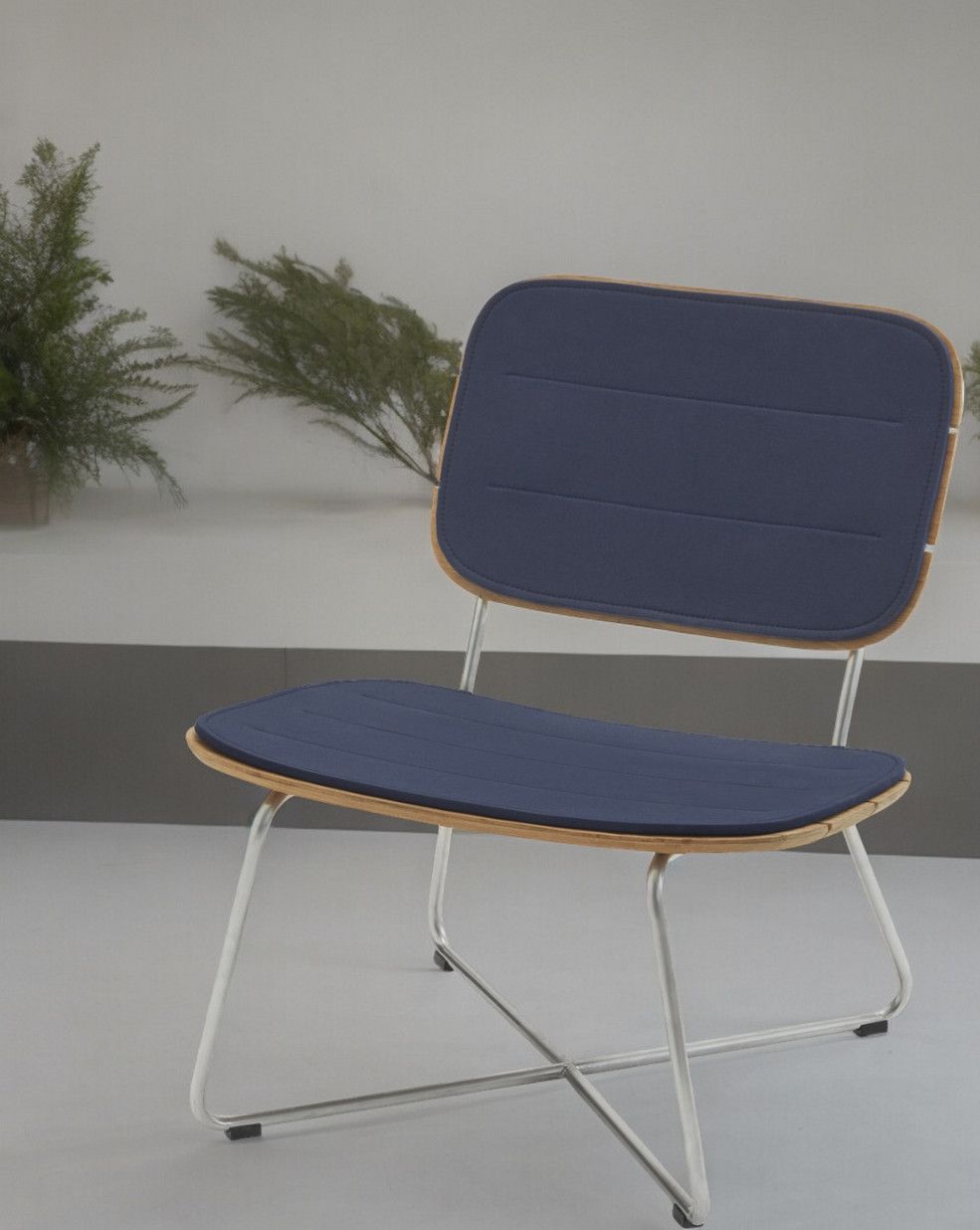 Lilium Lounge Chair Chair Cushion Outdoor Skagerak by Fritz Hansen
