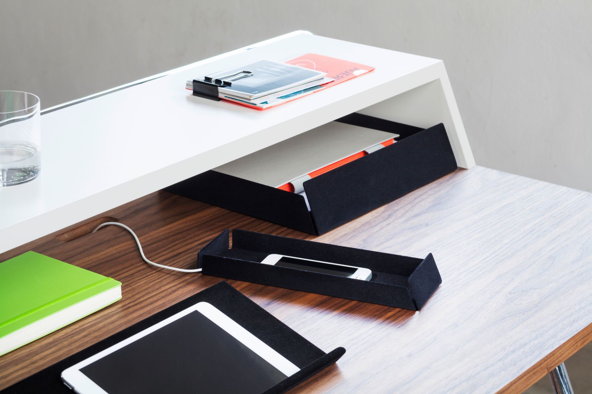 S 1200 Secretary Thonet